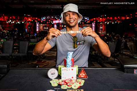 how old is phil ivey|Phil Ivey Wins 11th WSOP Bracelet .